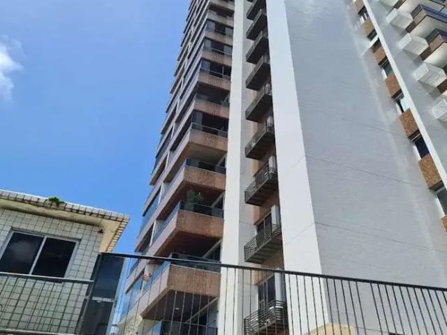 Apartamento para Venda em Recife/PE Espinheiro 5 Quartos