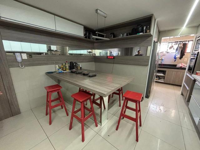 Apartamento para Venda em Recife/PE Graças 4 Quartos