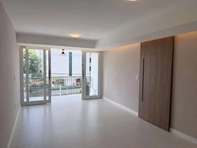 Apartamento para Venda em Recife/PE Graças 3 Quartos