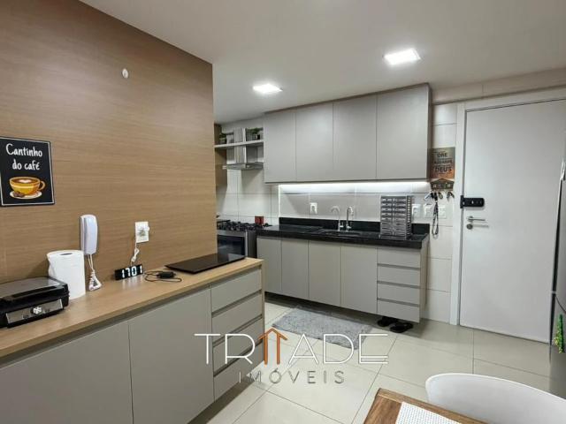 Apartamento para Venda em Recife/PE Ilha do Retiro 4 Quartos