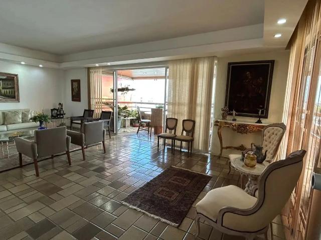 Apartamento para Venda em Recife/PE Jaqueira 4 Quartos