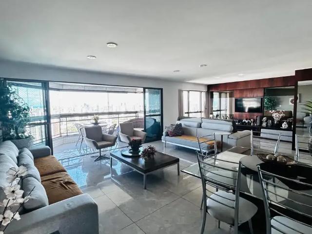 Apartamento para Venda em Recife/PE Jaqueira 4 Quartos