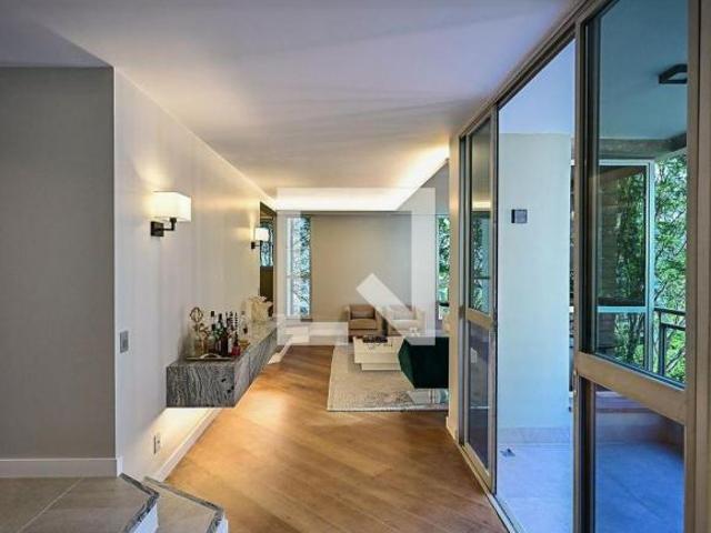Apartamento para venda em Real Parque de 195.00m² com 3 Quartos, 2 Suites e 3 Garagens