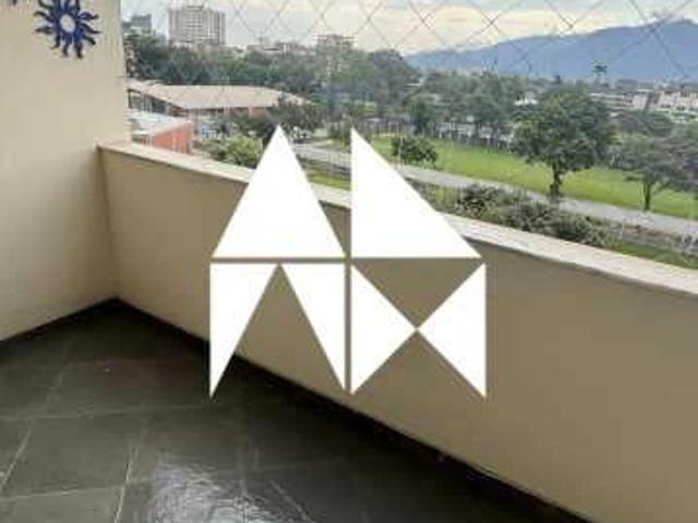 Apartamento para Venda em Resende/RJ Comercial 3 Quartos