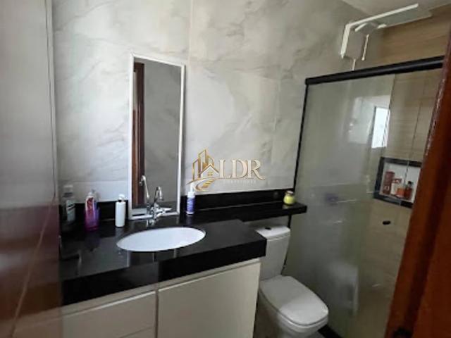 Apartamento para Venda em Rio das Ostras/RJ Costazul 3 Quartos