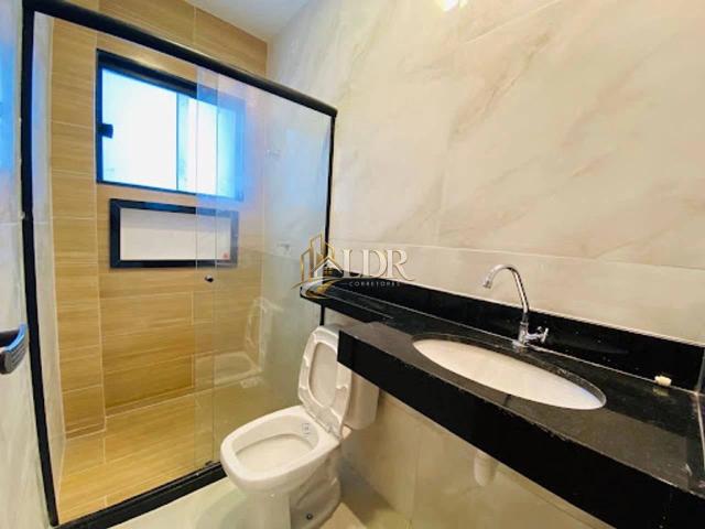 Apartamento para Venda em Rio das Ostras/RJ Costazul 3 Quartos