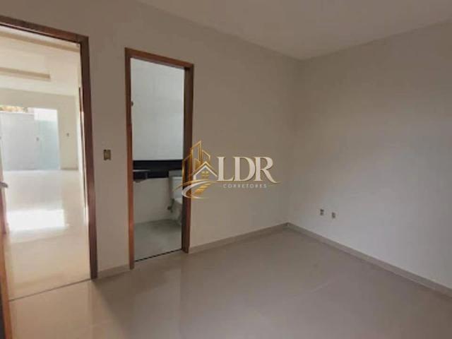 Apartamento para Venda em Rio das Ostras/RJ Costazul 2 Quartos