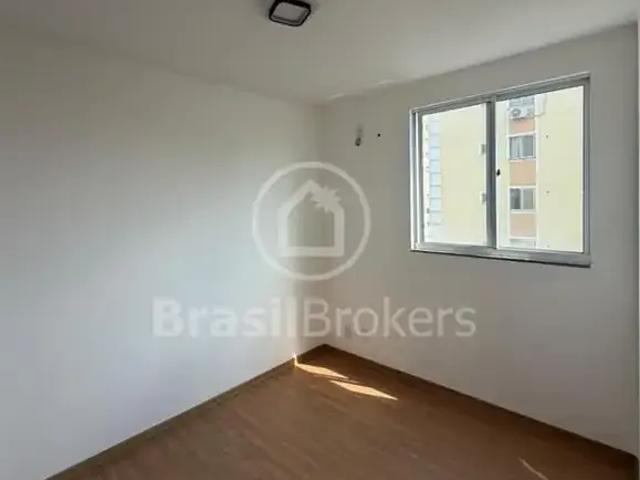 Apartamento para Venda em Rio de Janeiro/RJ Colégio 2 Quartos