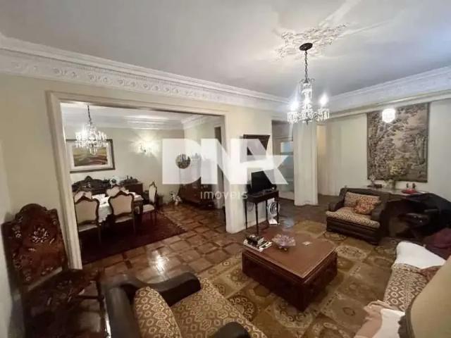 Apartamento para Venda em Rio de Janeiro/RJ Copacabana 4 Quartos