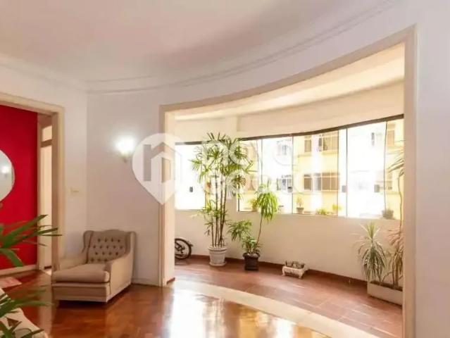 Apartamento para Venda em Rio de Janeiro/RJ Copacabana 4 Quartos