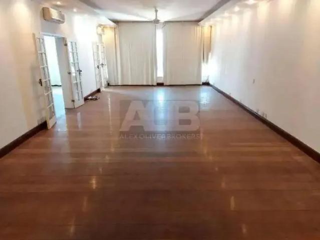 Apartamento para Venda em Rio de Janeiro/RJ Copacabana 4 Quartos