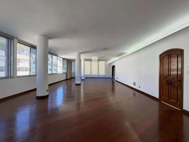 Apartamento para Venda em Rio de Janeiro/RJ Copacabana 4 Quartos