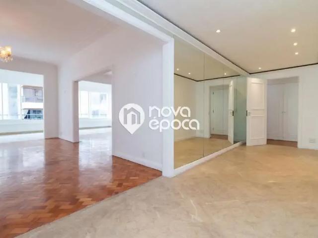 Apartamento para Venda em Rio de Janeiro/RJ Copacabana 4 Quartos