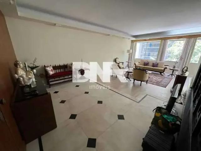 Apartamento para Venda em Rio de Janeiro/RJ Copacabana 4 Quartos