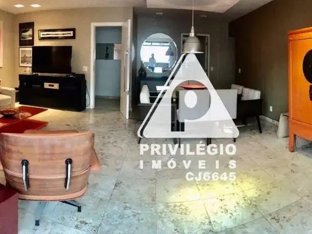 Apartamento para Venda em Rio de Janeiro/RJ Copacabana 4 Quartos