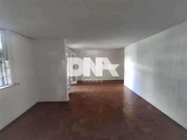 Apartamento para Venda em Rio de Janeiro/RJ Copacabana 4 Quartos