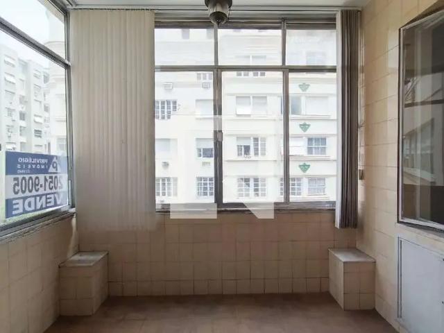 Apartamento para Venda em Rio de Janeiro/RJ Copacabana 4 Quartos
