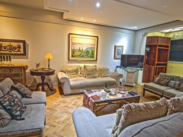 Apartamento para Venda em Rio de Janeiro/RJ Copacabana 4 Quartos
