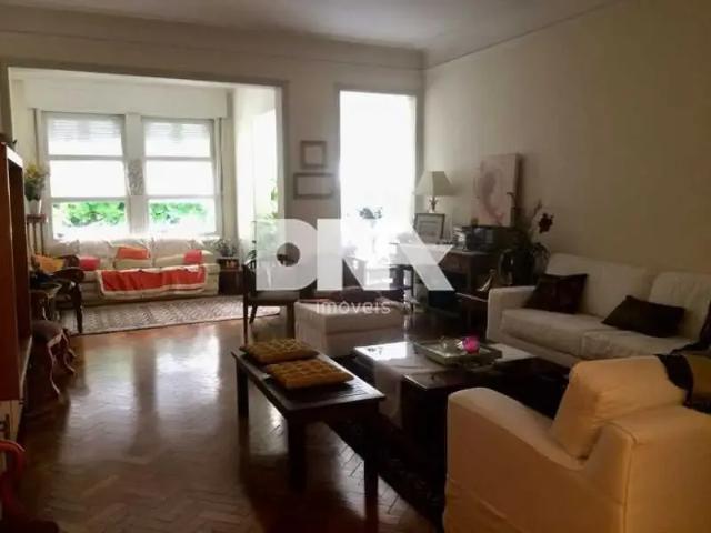 Apartamento para Venda em Rio de Janeiro/RJ Copacabana 4 Quartos