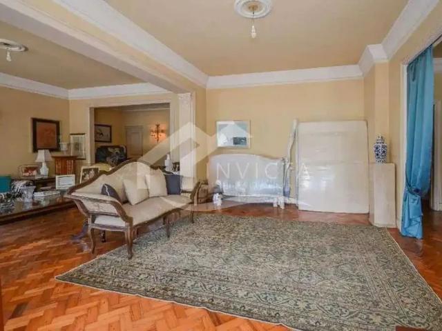 Apartamento para Venda em Rio de Janeiro/RJ Copacabana 4 Quartos