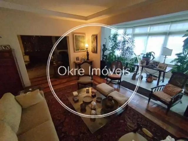 Apartamento para Venda em Rio de Janeiro/RJ Copacabana 4 Quartos