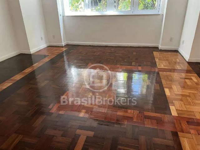 Apartamento para Venda em Rio de Janeiro/RJ Copacabana 4 Quartos