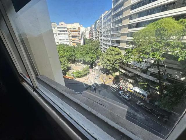 Apartamento para Venda em Rio de Janeiro/RJ Copacabana 4 Quartos