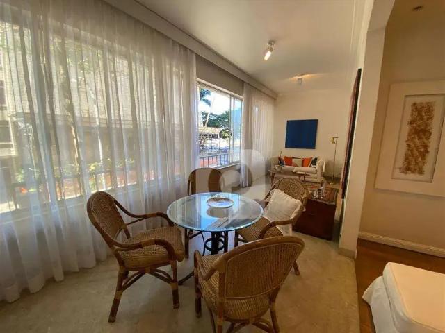 Apartamento para Venda em Rio de Janeiro/RJ Copacabana 4 Quartos