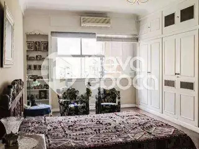 Apartamento para Venda em Rio de Janeiro/RJ Copacabana 4 Quartos