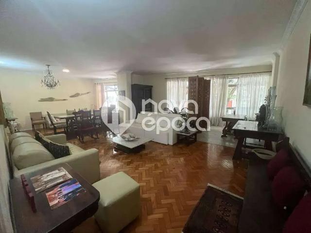Apartamento para Venda em Rio de Janeiro/RJ Copacabana 4 Quartos