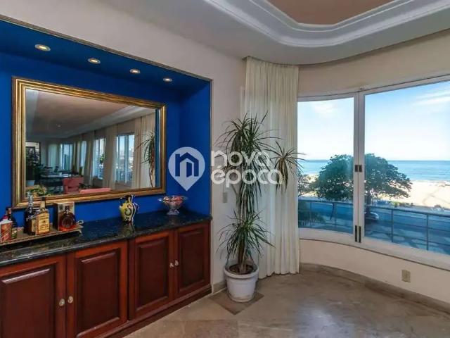 Apartamento para Venda em Rio de Janeiro/RJ Copacabana 5 Quartos