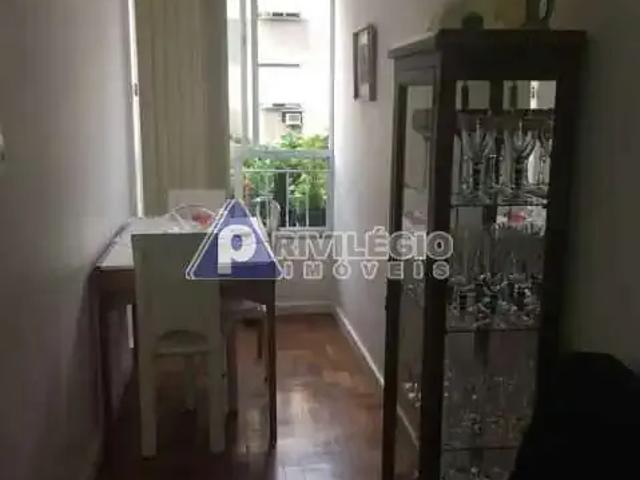 Apartamento para Venda em Rio de Janeiro/RJ Copacabana 1 Quartos