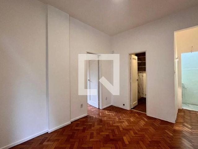 Apartamento para Venda em Rio de Janeiro/RJ Copacabana 1 Quartos