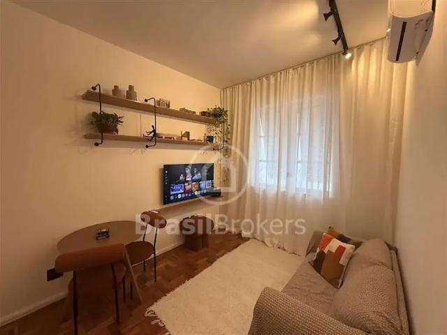 Apartamento para Venda em Rio de Janeiro/RJ Copacabana 1 Quartos