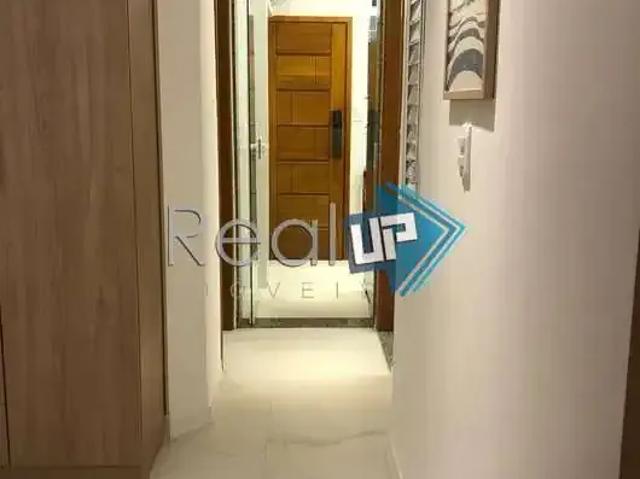 Apartamento para Venda em Rio de Janeiro/RJ Copacabana 2 Quartos