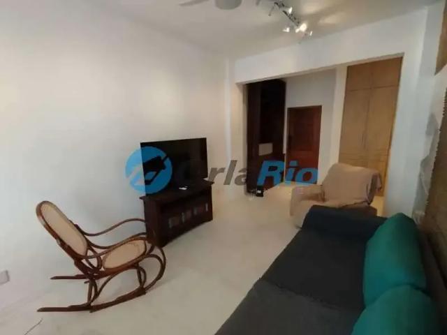 Apartamento para Venda em Rio de Janeiro/RJ Copacabana 2 Quartos