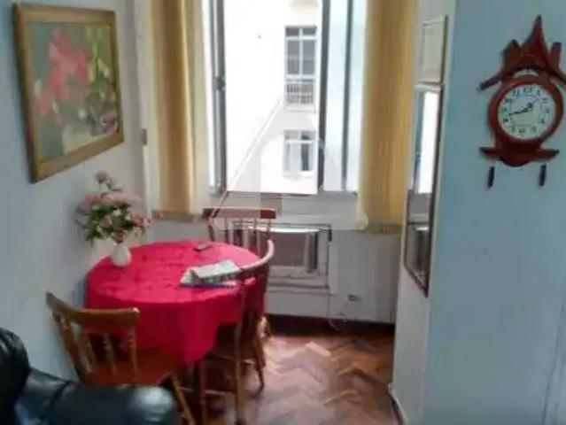 Apartamento para Venda em Rio de Janeiro/RJ Copacabana 2 Quartos
