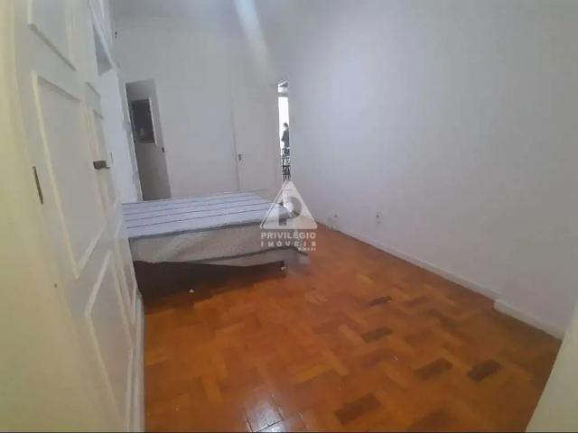 Apartamento para Venda em Rio de Janeiro/RJ Copacabana 2 Quartos