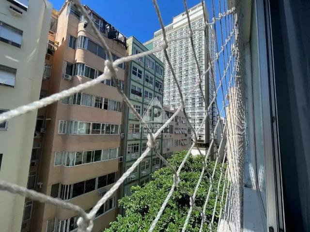 Apartamento para Venda em Rio de Janeiro/RJ Copacabana 2 Quartos