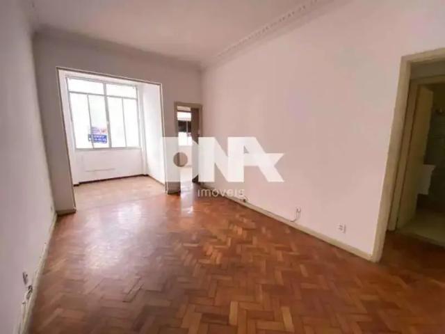Apartamento para Venda em Rio de Janeiro/RJ Copacabana 2 Quartos
