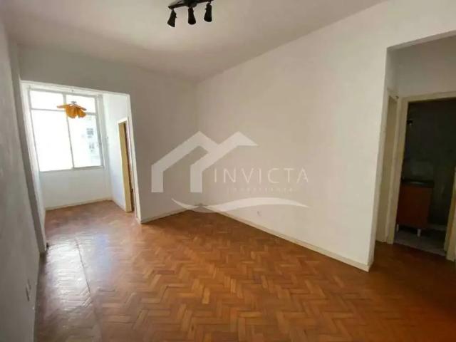 Apartamento para Venda em Rio de Janeiro/RJ Copacabana 2 Quartos