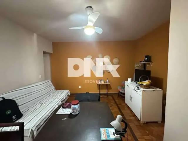Apartamento para Venda em Rio de Janeiro/RJ Copacabana 2 Quartos