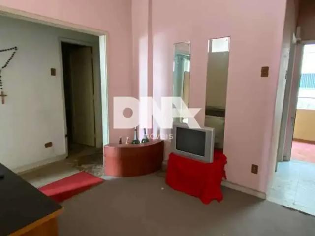 Apartamento para Venda em Rio de Janeiro/RJ Copacabana 2 Quartos