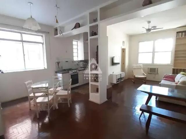 Apartamento para Venda em Rio de Janeiro/RJ Copacabana 2 Quartos