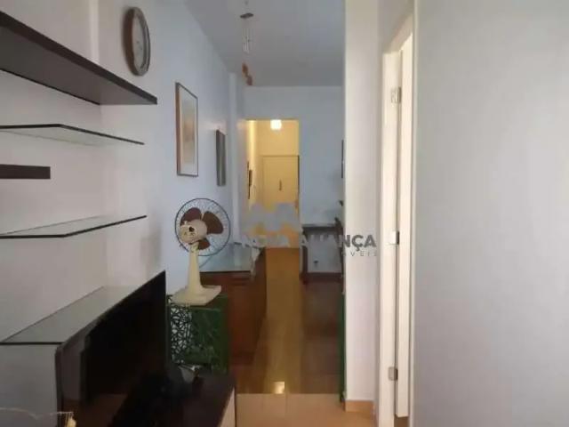 Apartamento para Venda em Rio de Janeiro/RJ Copacabana 2 Quartos