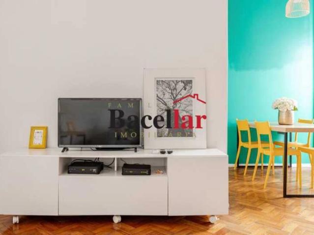 Apartamento para Venda em Rio de Janeiro/RJ Copacabana 2 Quartos