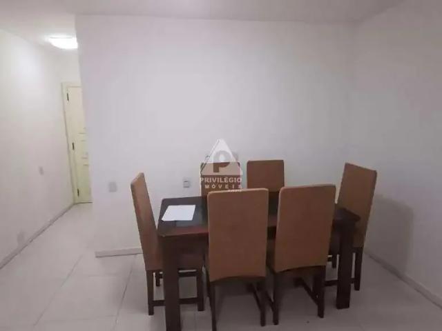 Apartamento para Venda em Rio de Janeiro/RJ Copacabana 2 Quartos