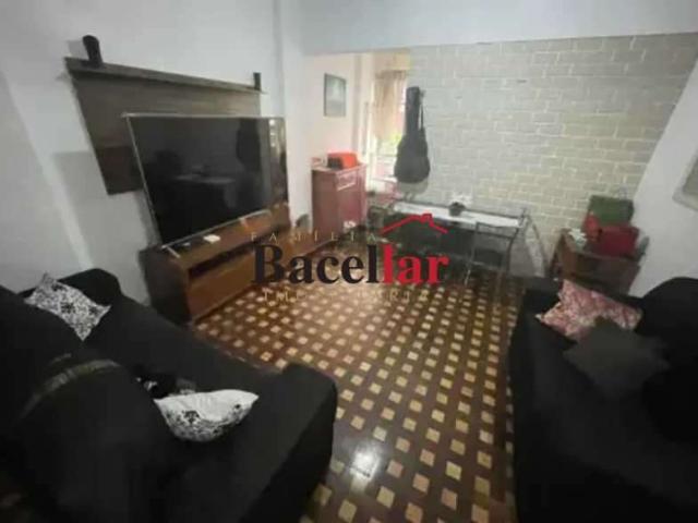 Apartamento para Venda em Rio de Janeiro/RJ Copacabana 2 Quartos