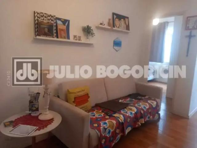 Apartamento para Venda em Rio de Janeiro/RJ Copacabana 2 Quartos