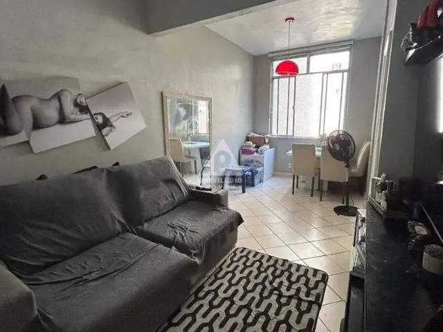 Apartamento para Venda em Rio de Janeiro/RJ Copacabana 2 Quartos